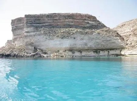 Cupola Bianca فندق 4*